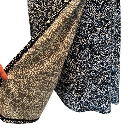 WHBM Jersey Faux Wrap Blue Abstract Print Dress Size M - Picture 8 of 11